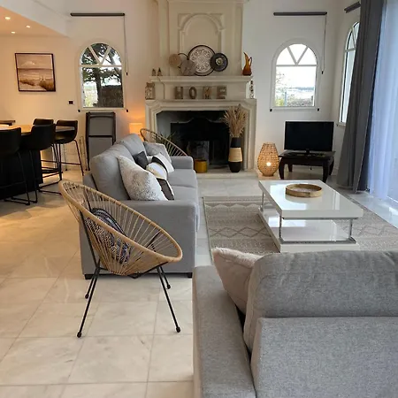 וילה Face רויאן